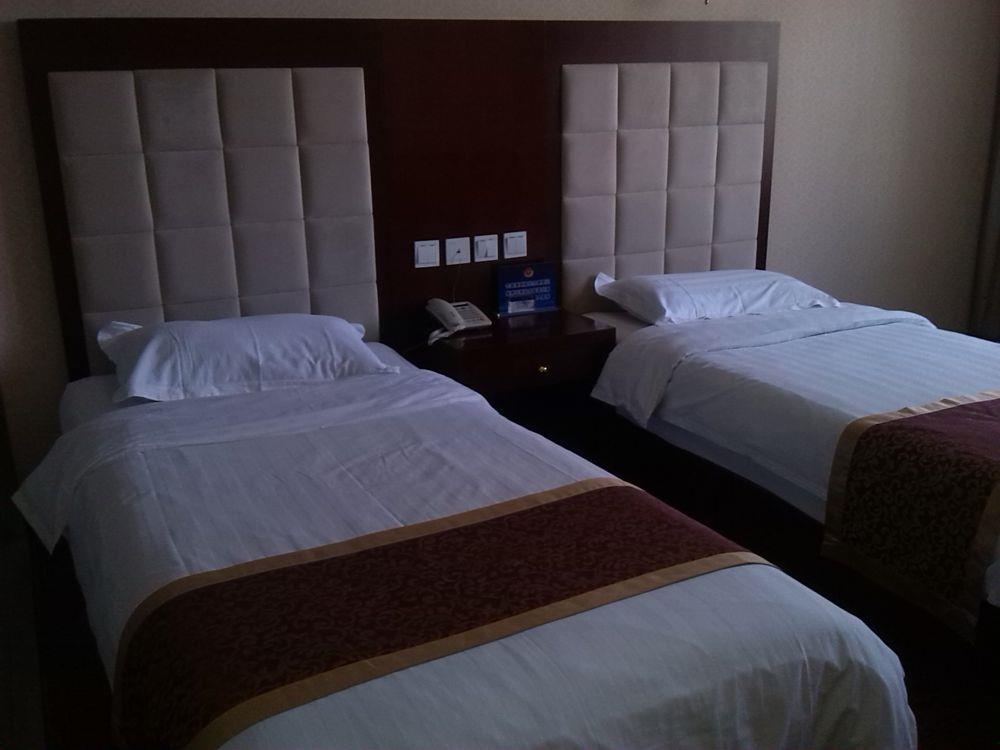 Beijing Gongmei Blue Peacock Business Hotel Bagian luar foto