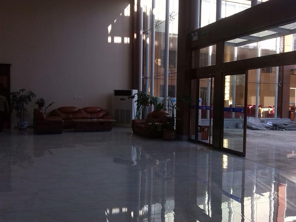 Beijing Gongmei Blue Peacock Business Hotel Bagian luar foto